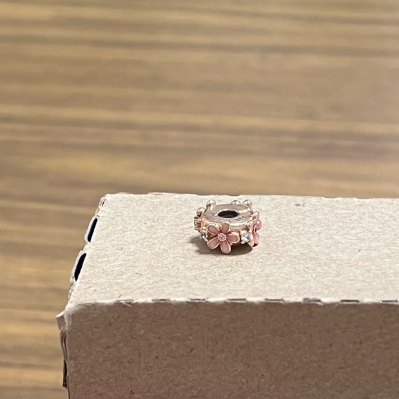 Pandora Pink Daysi Spacer Clip Charm - Picture 8 of 8